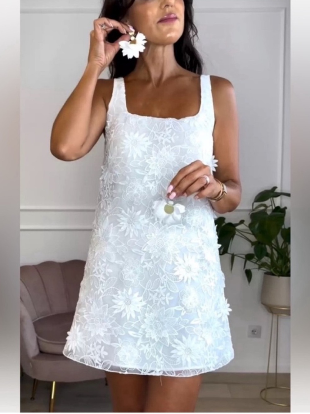 NWT Zara Floral Appliqué White Dress